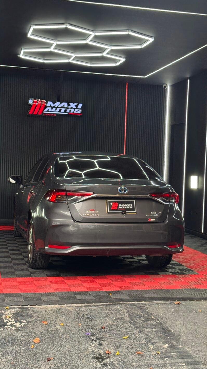 
								TOYOTA COROLLA XEI AT 1.8 HIBRIDO full									