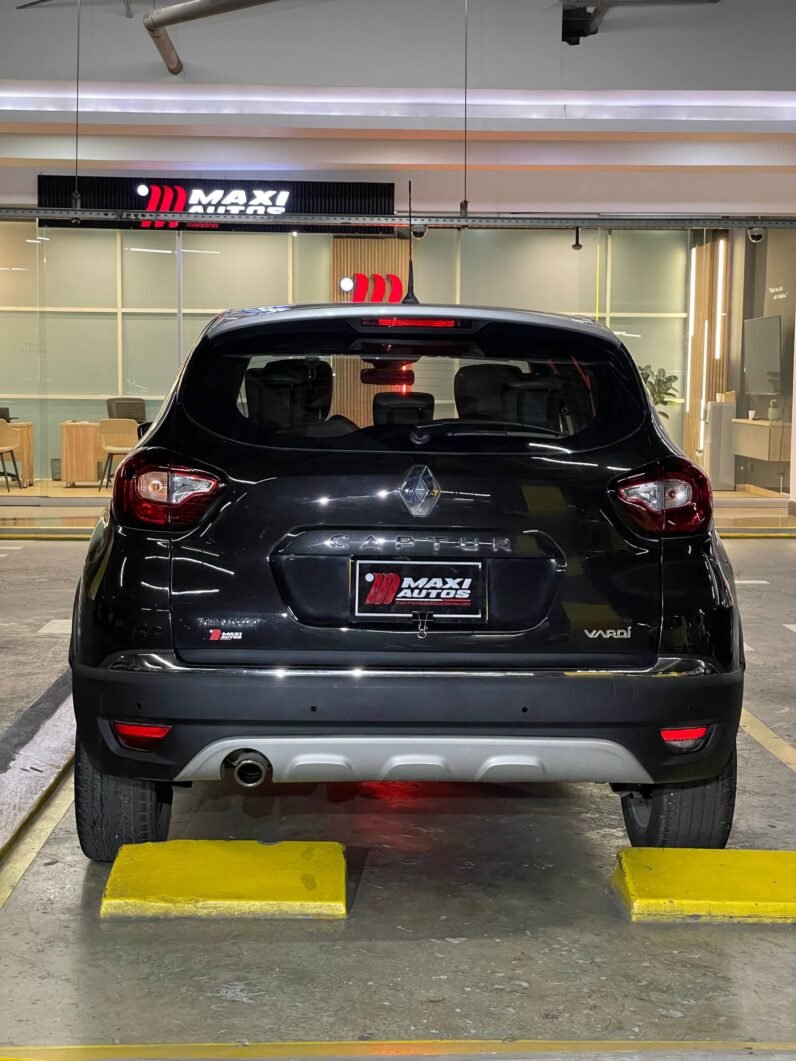
								RENAULT captur Intens Bose at 2.0 full									