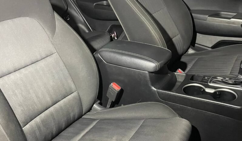 
								KIA SPORTAGE DESIRE 2.0 AT 4X2 full									