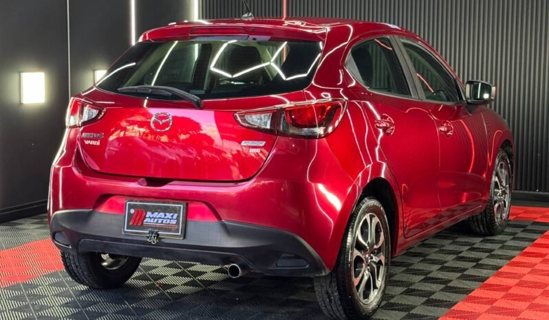 
								MAZDA 2 GRAND TOURING 1.5L AT full									