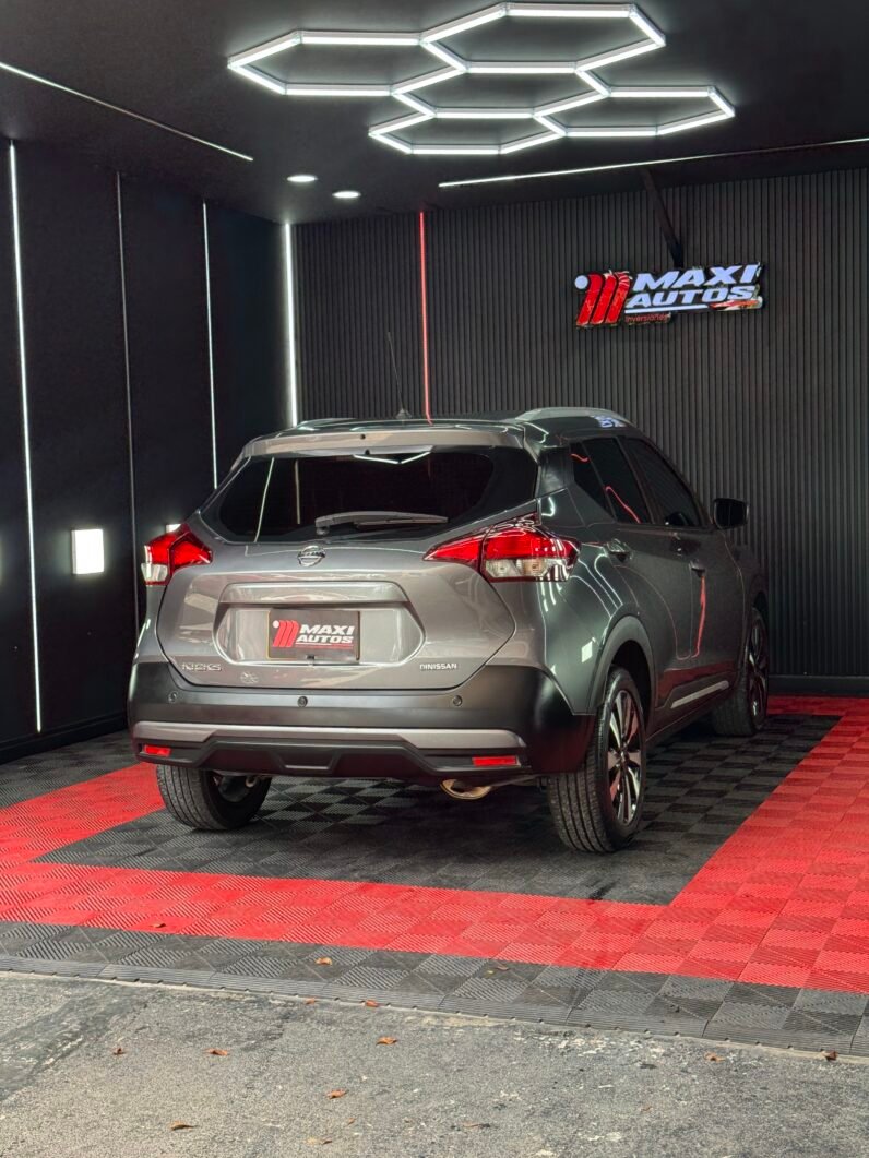 
								NISSAN KICKS ADVANCE MT 1.6L 4X2 full									