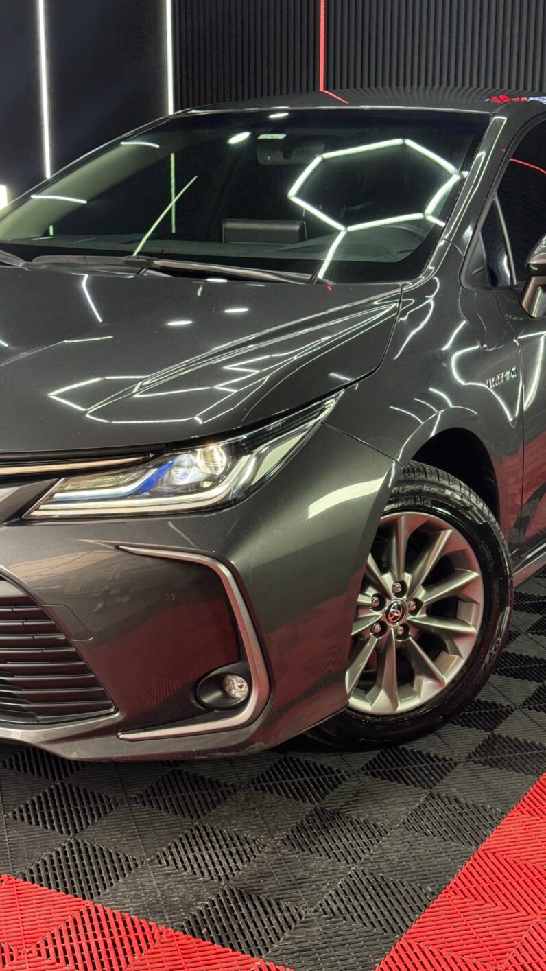 
								TOYOTA COROLLA XEI AT 1.8 HIBRIDO full									