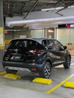 
										RENAULT captur Intens Bose at 2.0 full									