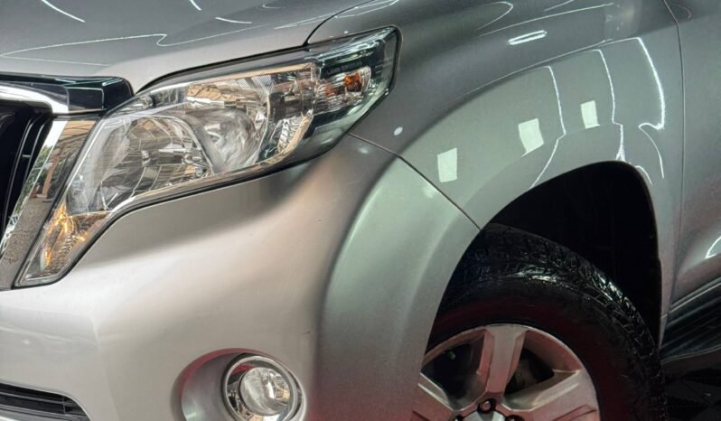 
								TOYOTA PRADO TX 4.0L AT 4×4 full									
