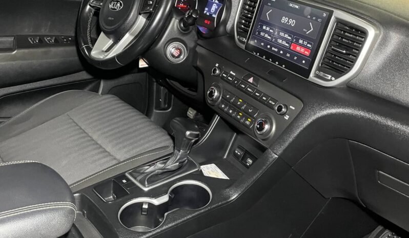 
								KIA SPORTAGE DESIRE 2.0 AT 4X2 full									