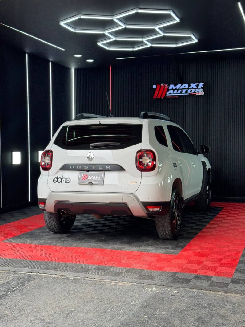 
								RENAULT DUSTER ICONIC MT 1.3T 4X4 full									