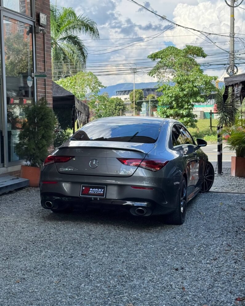 
								MERCEDES-BENZ CLA35 4MATIC 2.0 AT full									