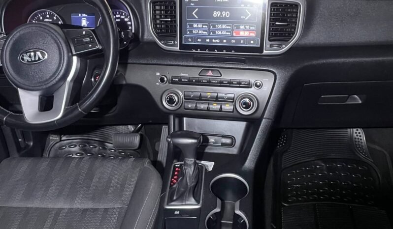 
								KIA SPORTAGE DESIRE 2.0 AT 4X2 full									