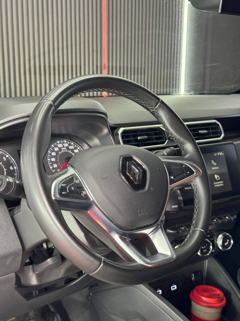 
								RENAULT DUSTER ICONIC MT 1.3T 4X4 full									