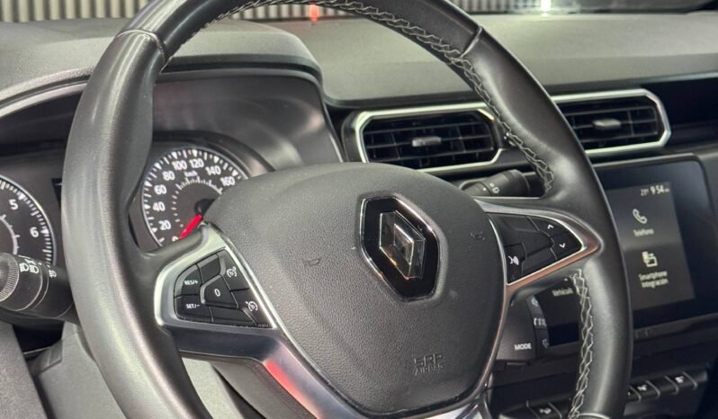 
								RENAULT DUSTER ICONIC MT 1.3T 4X4 full									