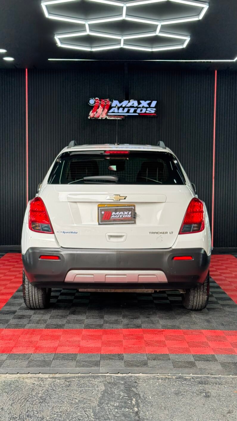 
								CHEVROLET TRACKER LT AT 1.8 full									