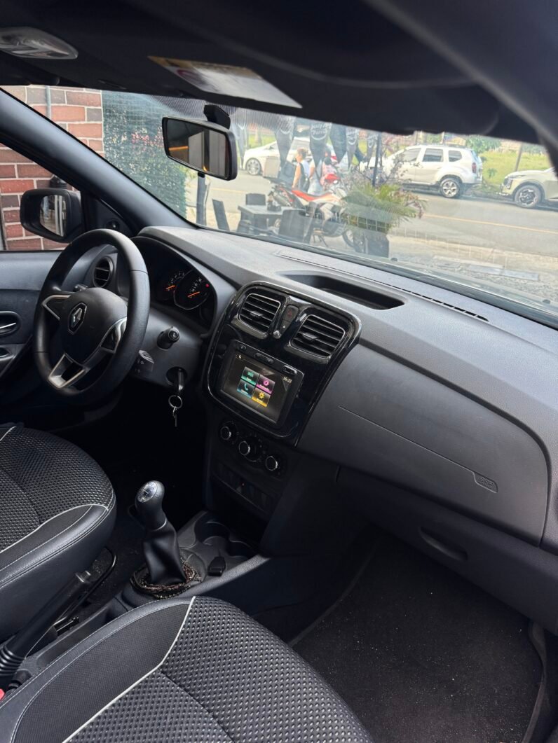 
								RENAULT STEPWAY ZEN 1.6 MT full									