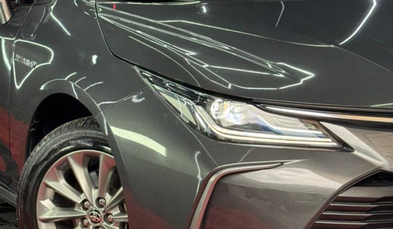 
								TOYOTA COROLLA XEI AT 1.8 HIBRIDO full									