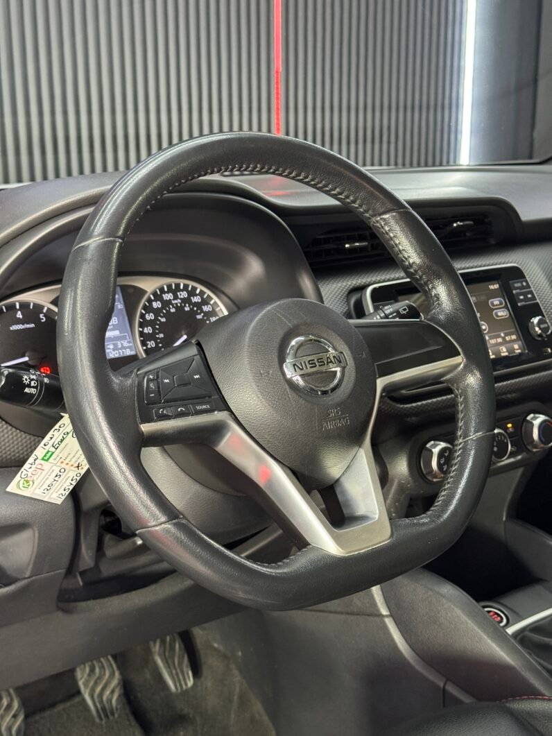 
								NISSAN KICKS ADVANCE MT 1.6L 4X2 full									