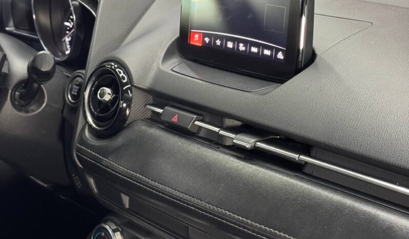 
								MAZDA 2 GRAND TOURING 1.5L AT full									