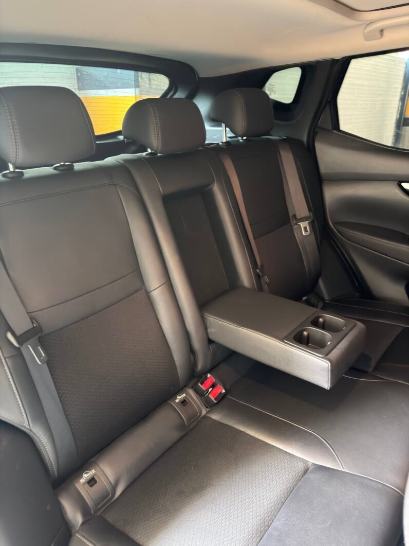
								NISSAN QASHQAI EXCLUSIVE 4×4 AT full									