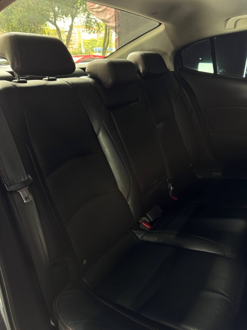 
								MAZDA 3 GRAND TOURING SD full									