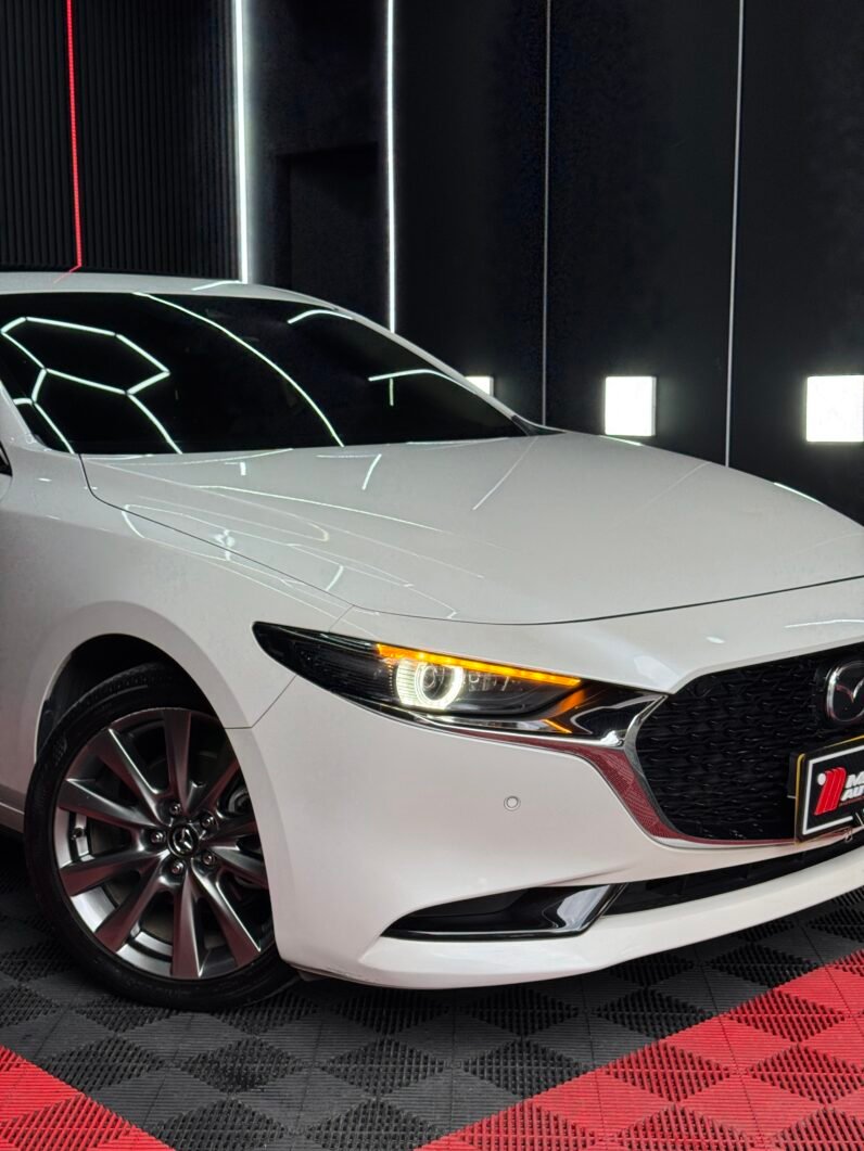 
								MAZDA 3 GRAND TOURING 2.0 AT full									