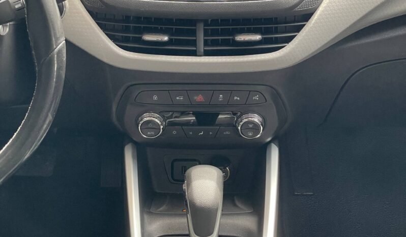 
								CHEVROLET ONIX PREMIER TURBO 1.0L SEDAN full									