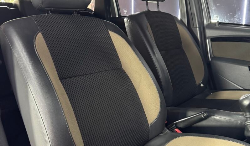 
								RENAULT DUSTER DYNAMIQUE 4X4 MT 2.0 full									