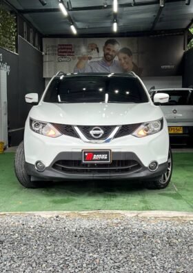 NISSAN QASHQAI EXCLUSIVE AT 4X4 2.0 GASOL