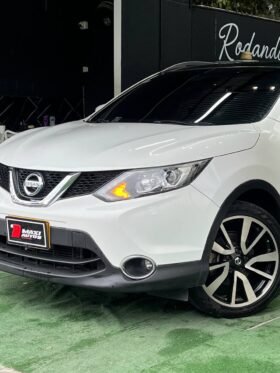 NISSAN QASHQAI EXCLUSIVE AT 4X4 2.0 GASOL