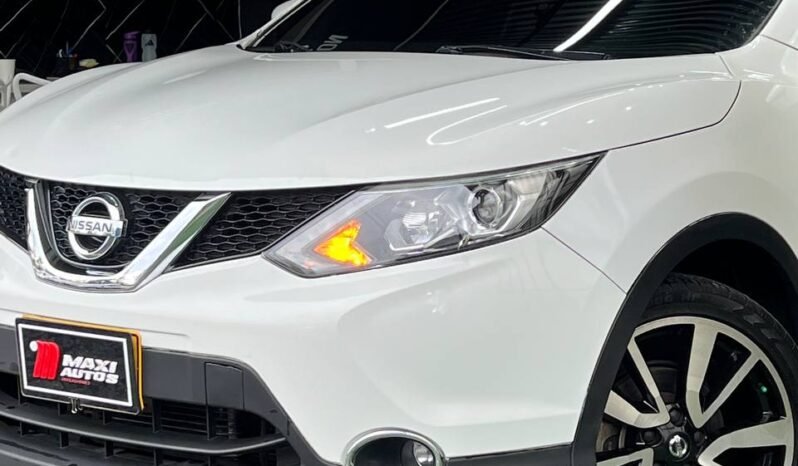 
								NISSAN QASHQAI EXCLUSIVE AT 4X4 2.0 GASOL full									