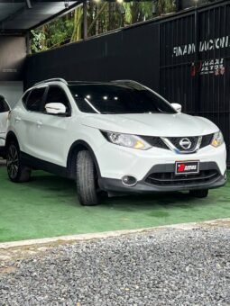 
										NISSAN QASHQAI EXCLUSIVE AT 4X4 2.0 GASOL full									