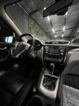 
										NISSAN QASHQAI EXCLUSIVE AT 4X4 2.0 GASOL full									