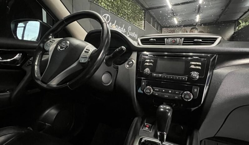 
								NISSAN QASHQAI EXCLUSIVE AT 4X4 2.0 GASOL full									