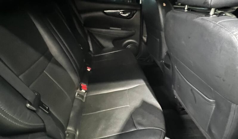 
								NISSAN QASHQAI EXCLUSIVE AT 4X4 2.0 GASOL full									