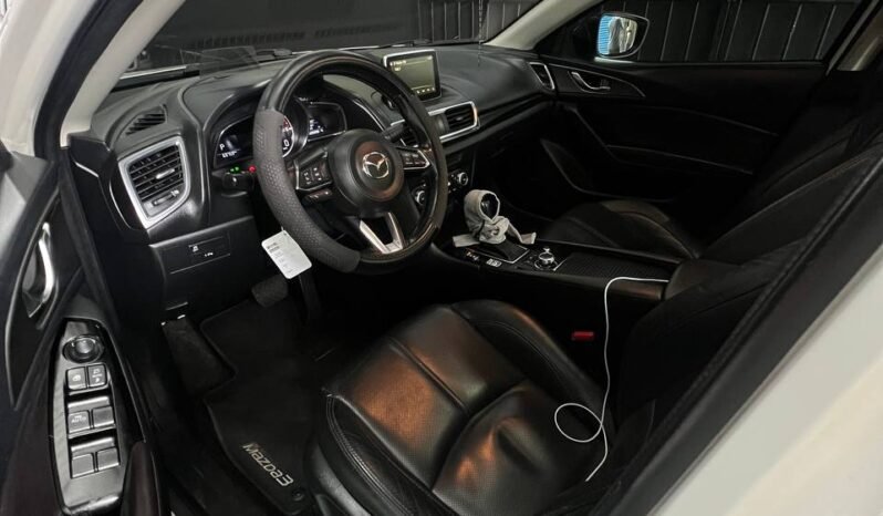 
								MAZDA 3 GRAND TOURING SD full									