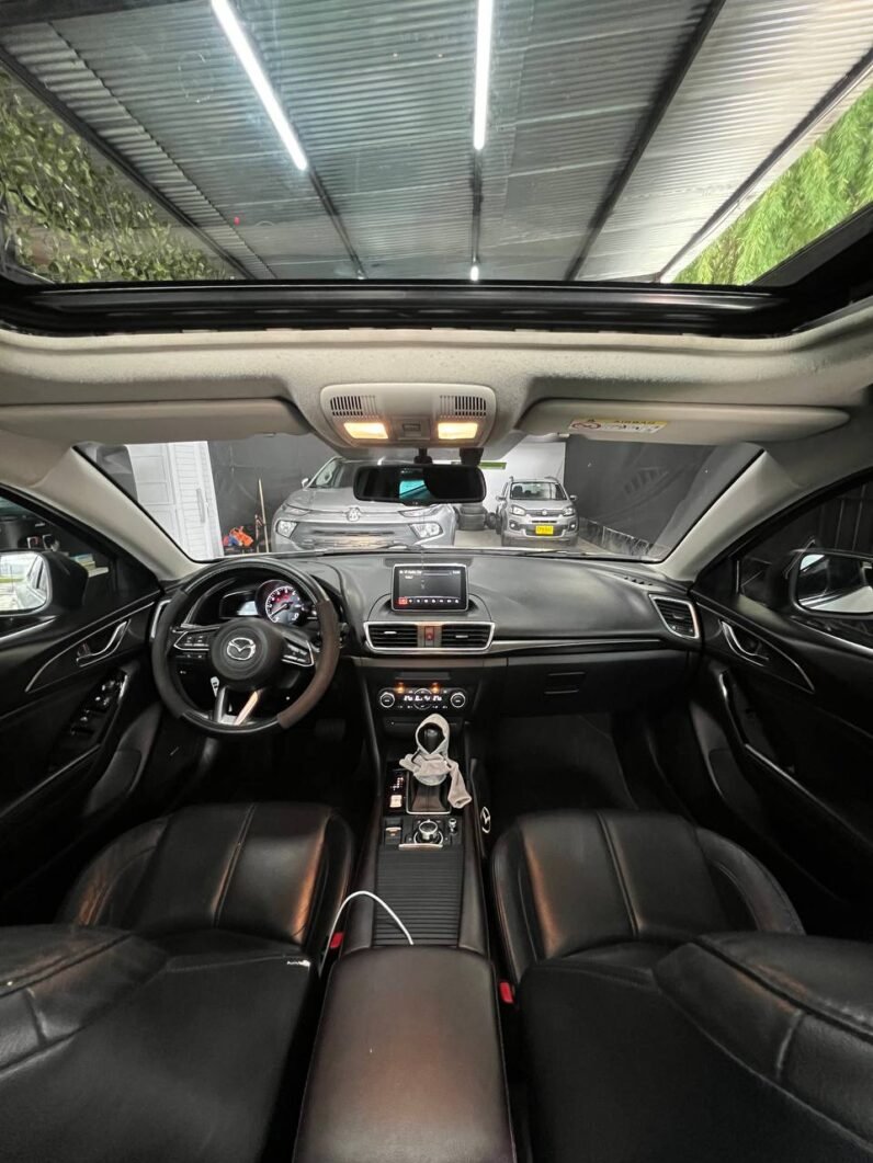 
								MAZDA 3 GRAND TOURING 2.0 AT full									