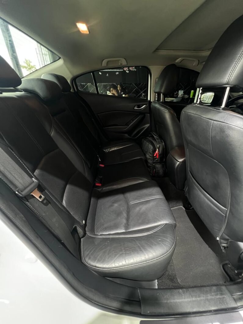 
								MAZDA 3 GRAND TOURING SD full									