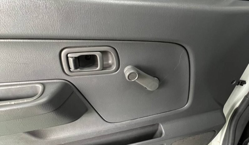 
								NISSAN D22/NP300 2.4L 4X2 DIESEL full									