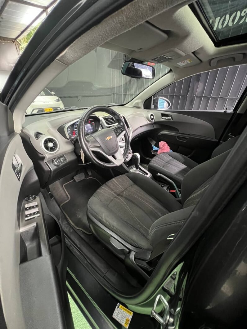 
								CHEVROLET SONIC LT 1.6  AT SEDAN full									