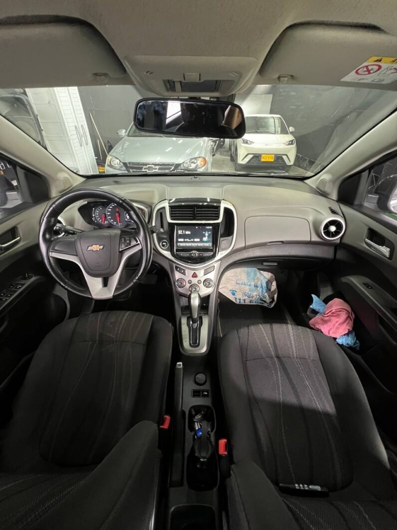 
								CHEVROLET SONIC LT 1.6  AT SEDAN full									
