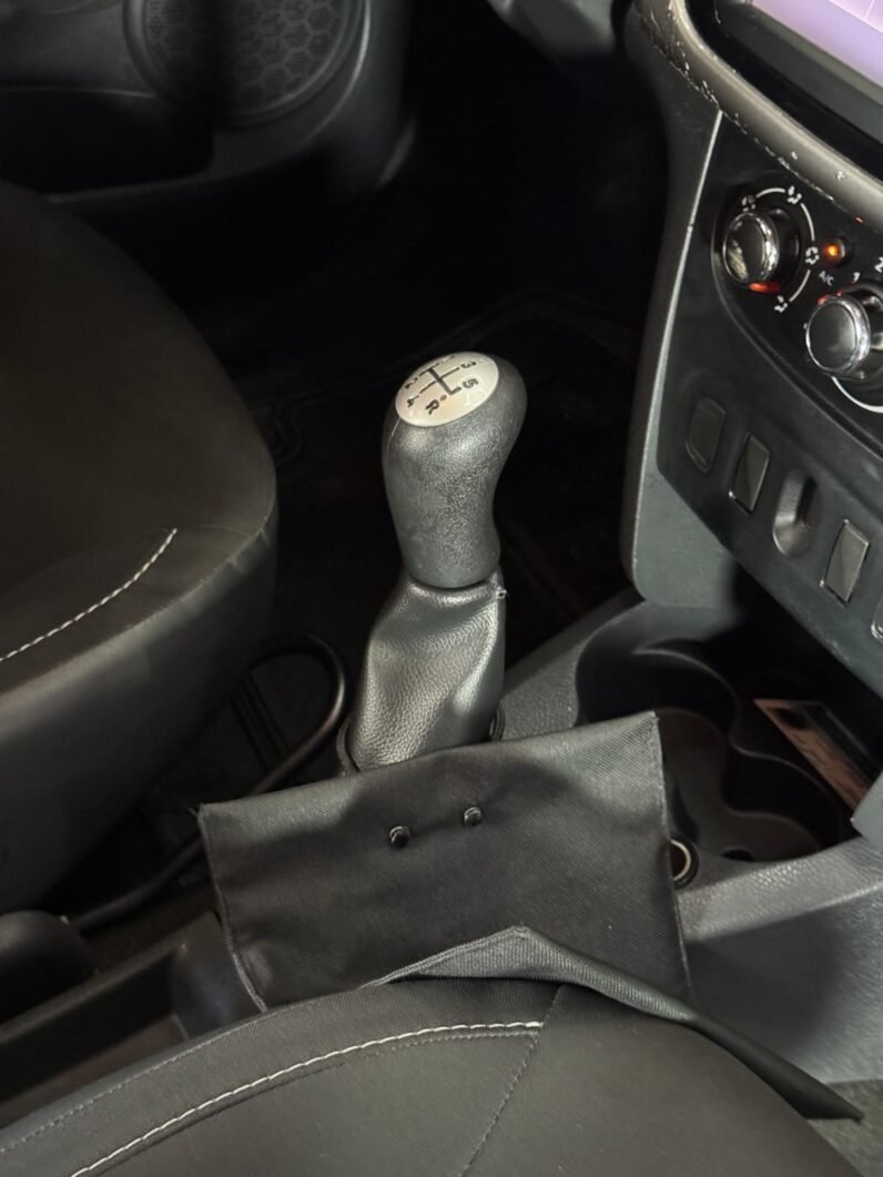 
								RENAULT LOGAN EXPRESSION MT 1.6 full									