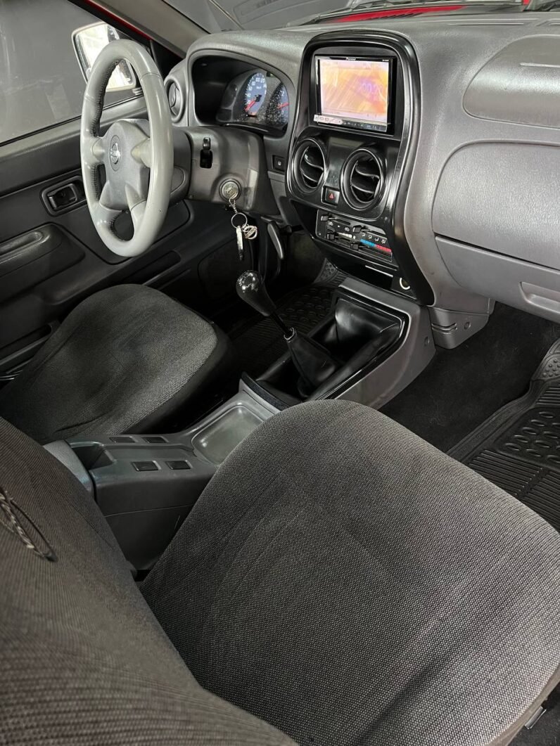 
								NISSAN D22/NP300 2.4L 4X2 GASOLINA full									