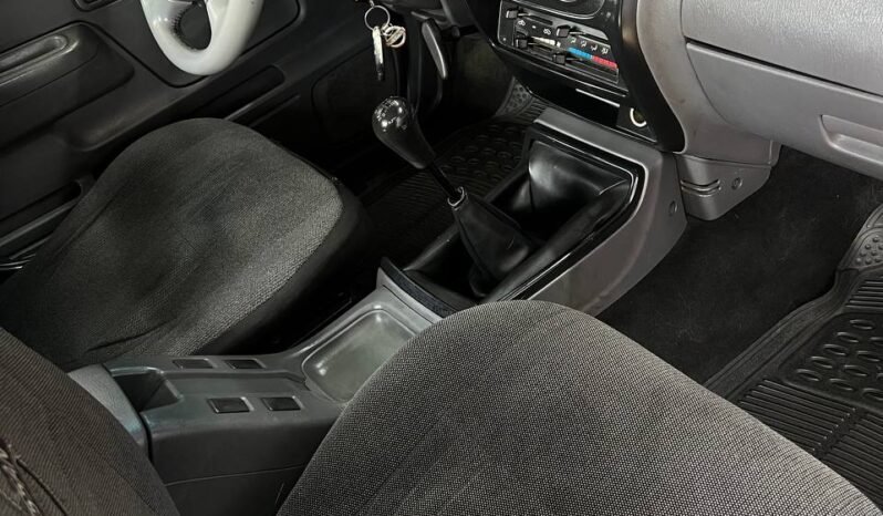 
								NISSAN D22/NP300 2.4L 4X2 GASOLINA full									