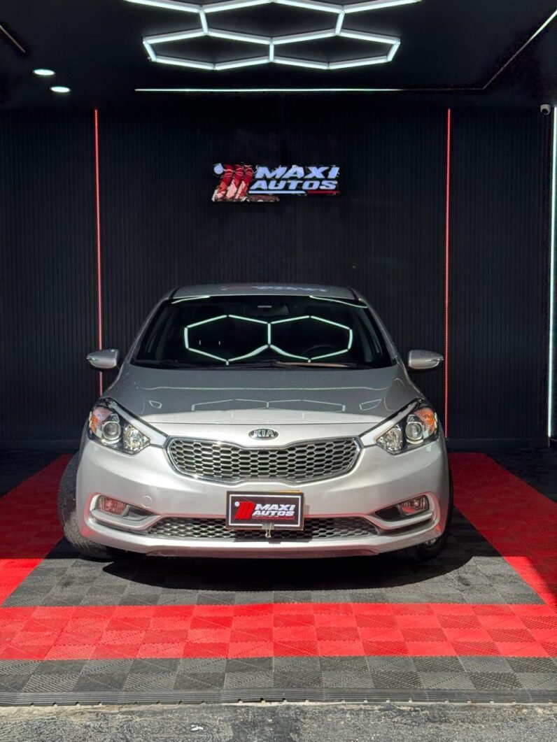 
								KIA CERATO PRO EX 1.6 AT full									