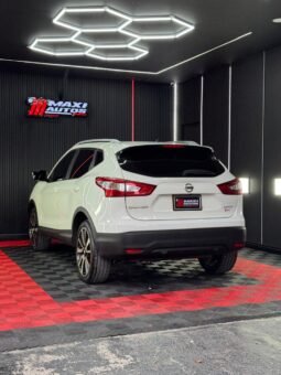 NISSAN QASHQAI EXCLUSIVE AT 4X4 2.0 GASOL