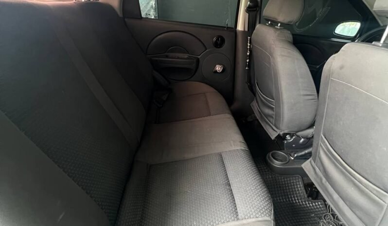 
								CHEVROLET AVEO FAMILY 1.5 MT AA SD full									