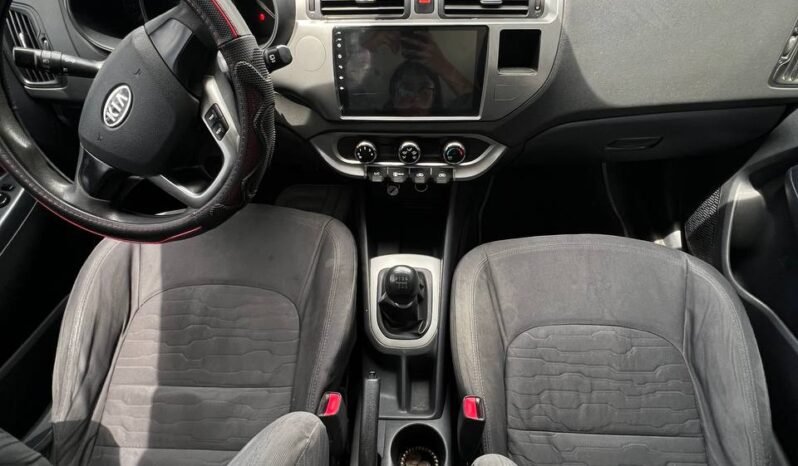 
								KIA RIO UB EX HB 1.4 MT full									