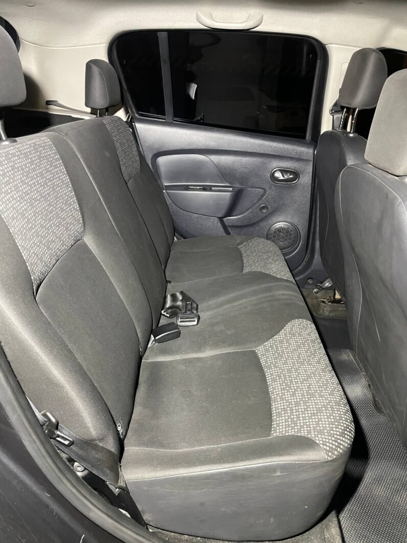 
								RENAULT SANDERO LIFE MT 1.6 HB full									