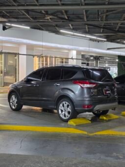 
										FORD ESCAPE TITANIUM AT 4X4 full									