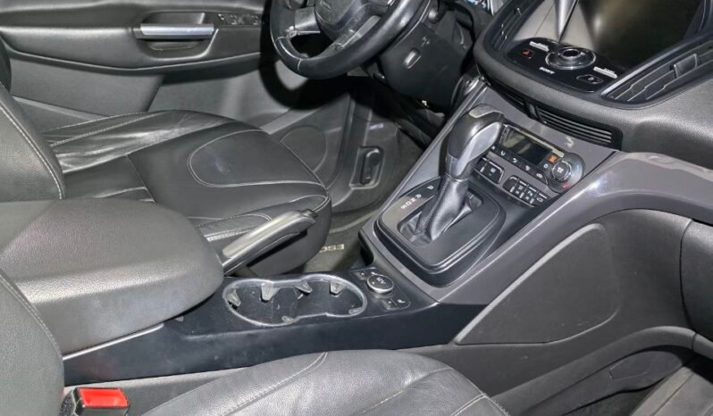 
								FORD ESCAPE TITANIUM AT 4X4 full									