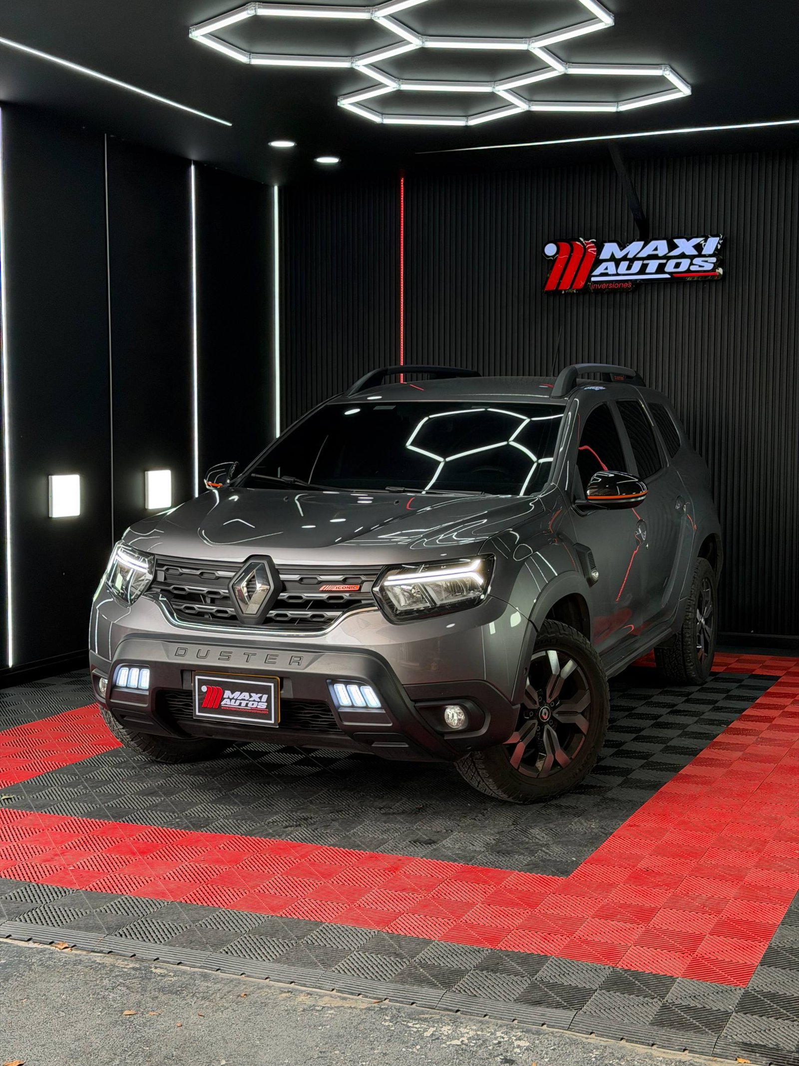 RENAULT DUSTER ICONIC 1.3 AT 4×2