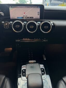 
										MERCEDES-BENZ A200 SEDAN AT 1.3CC TURBO full									
