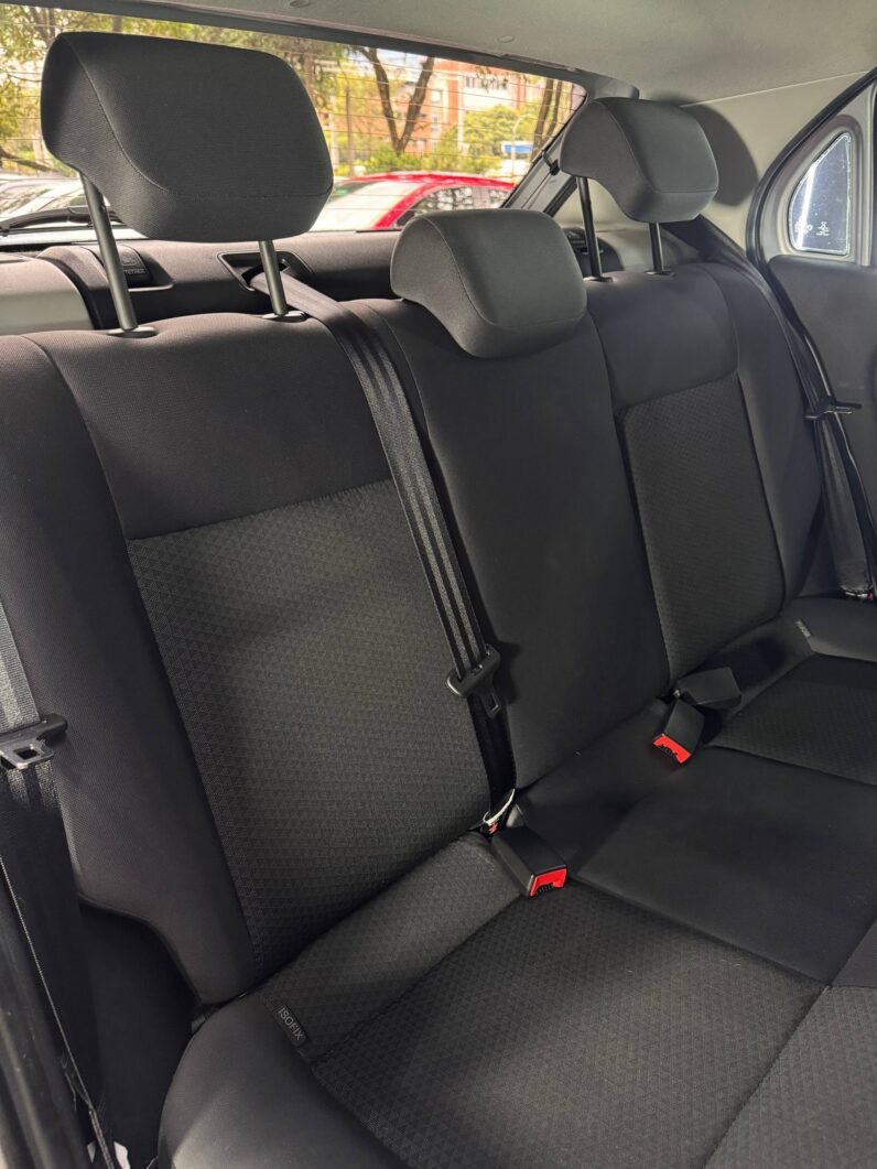 
								VOLKSWAGEN GOL TRENDLINE AT 1.6 full									